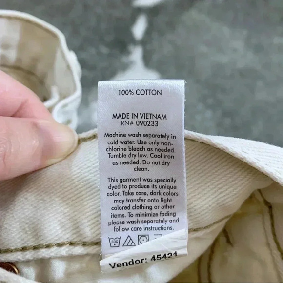 PacSun Daisy Embroidered Denim Shorts - Picture 9 of 12